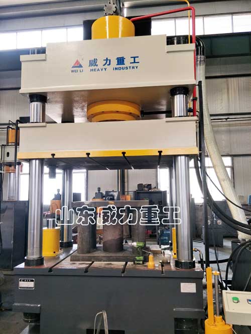 帶緩沖缸500噸四柱油壓機