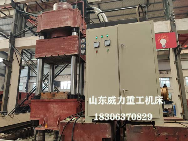 1500噸熱鍛油壓機試機圖